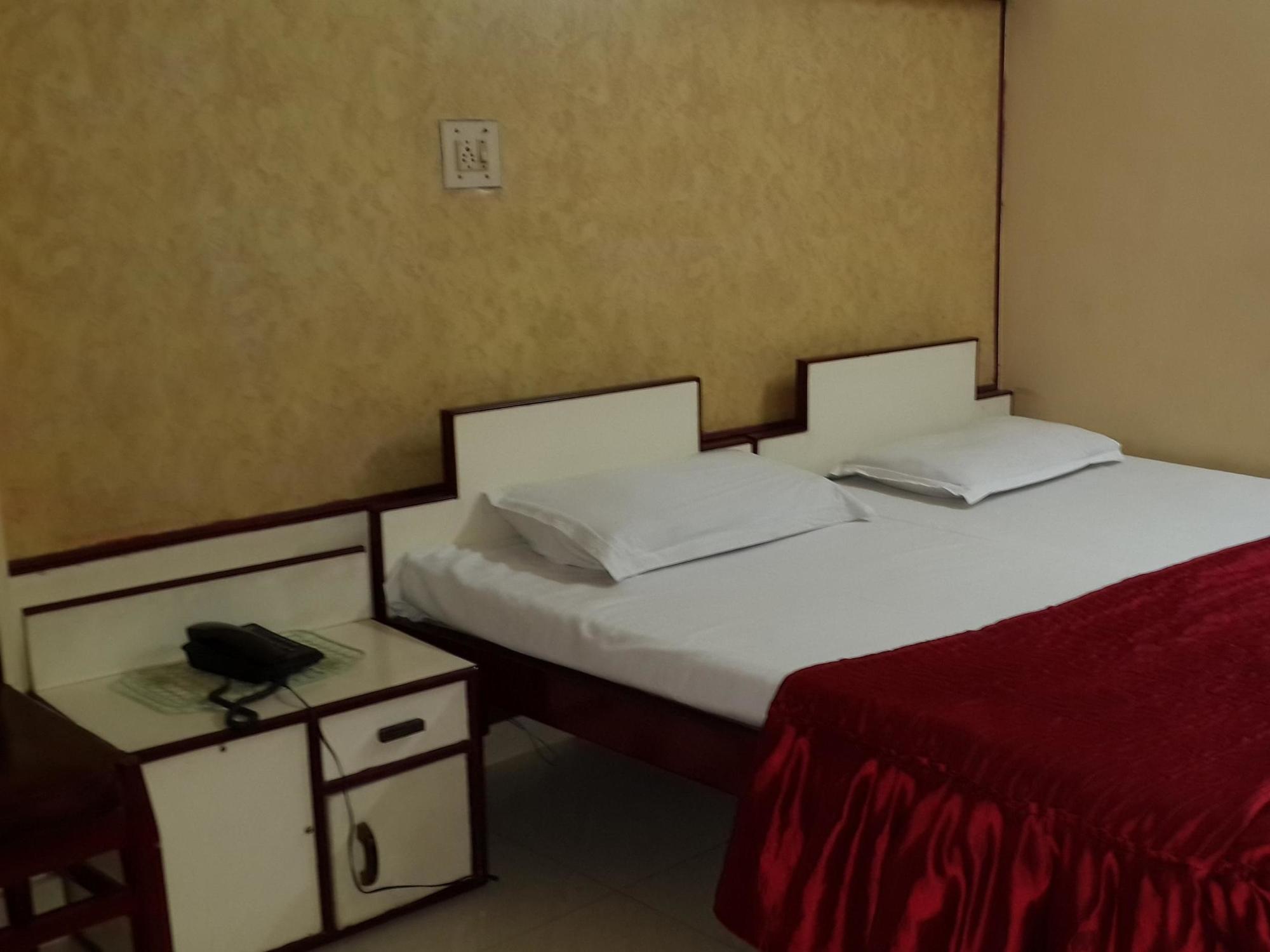 Hotel Pawan Агра Экстерьер фото